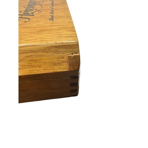 Hemingway Handmade Cigar Box - Signature Reserva Especial - Fancy Wood Stash Box - Picture 5 of 9